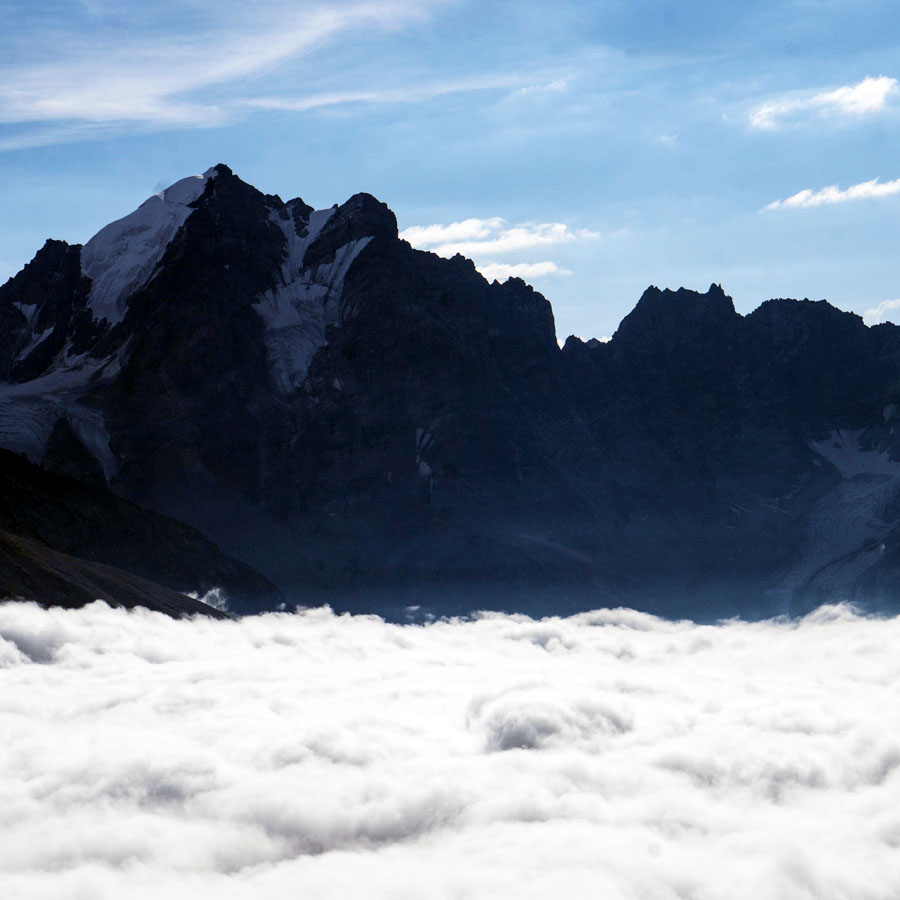 驕傲！山美股份歐洲員工勇攀歐洲第一峰-厄爾布魯士峰