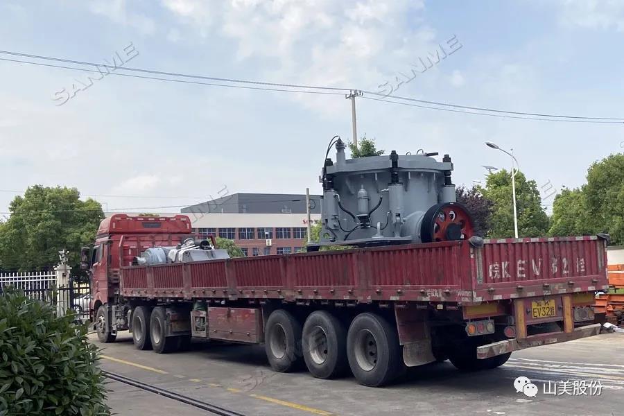 發(fā)貨季｜山美股份高性能破碎篩分裝備發(fā)往江西，助力當(dāng)?shù)鼗?xiàng)目建設(shè)及建筑固廢資源化