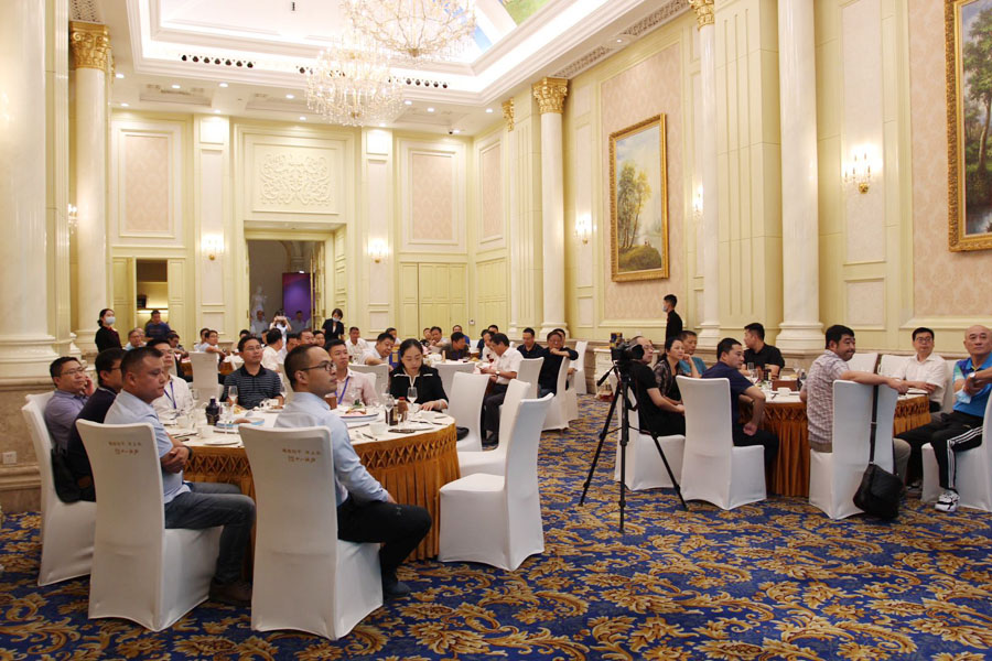 楊安民從業(yè)卅五周年系列報道--“璀璨卅五年，榮耀共分享”紀(jì)念晚宴