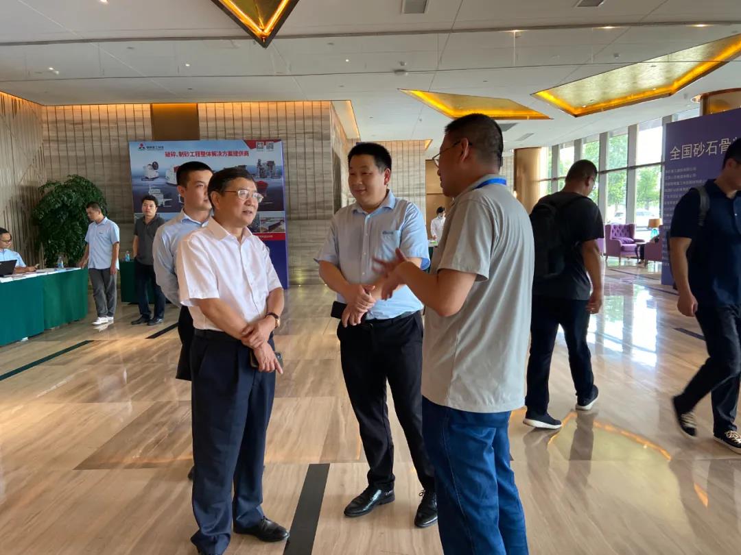 上海山美股份攜先進(jìn)工藝和智能裝備技術(shù)亮相第八屆全國砂石骨料行業(yè)科技大會(huì)