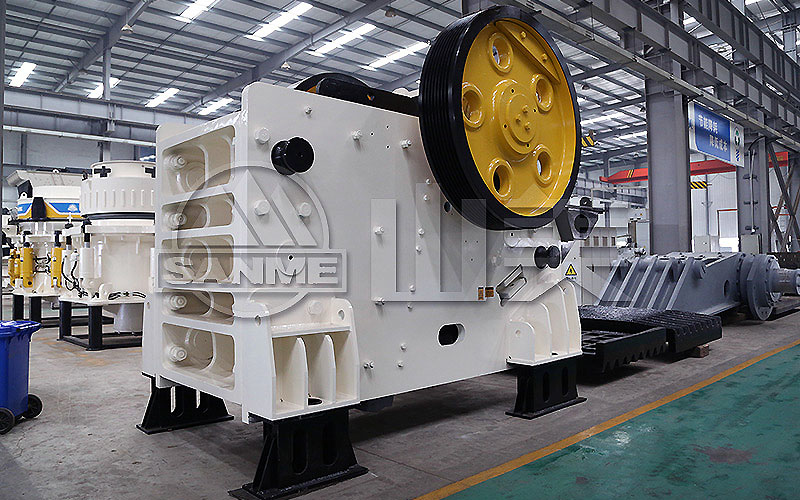 900*1200鄂式破碎機(jī)多少錢一臺(tái)？產(chǎn)量如何？