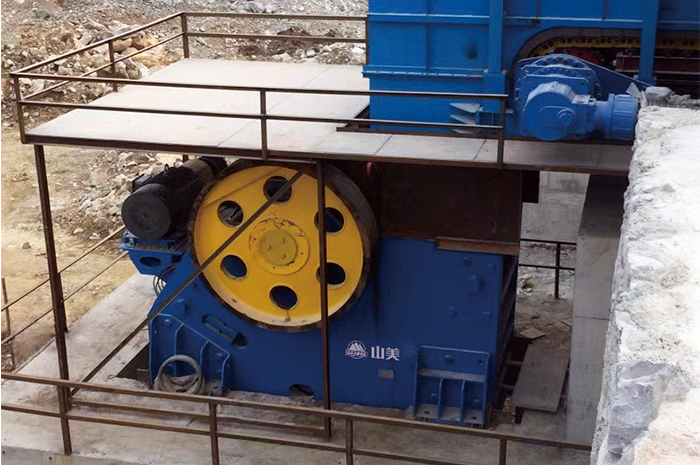 專業(yè)的破碎專家——顎式破碎機！