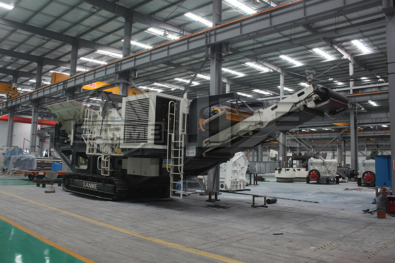 一臺(tái)移動(dòng)履帶式破碎機(jī)多少錢？