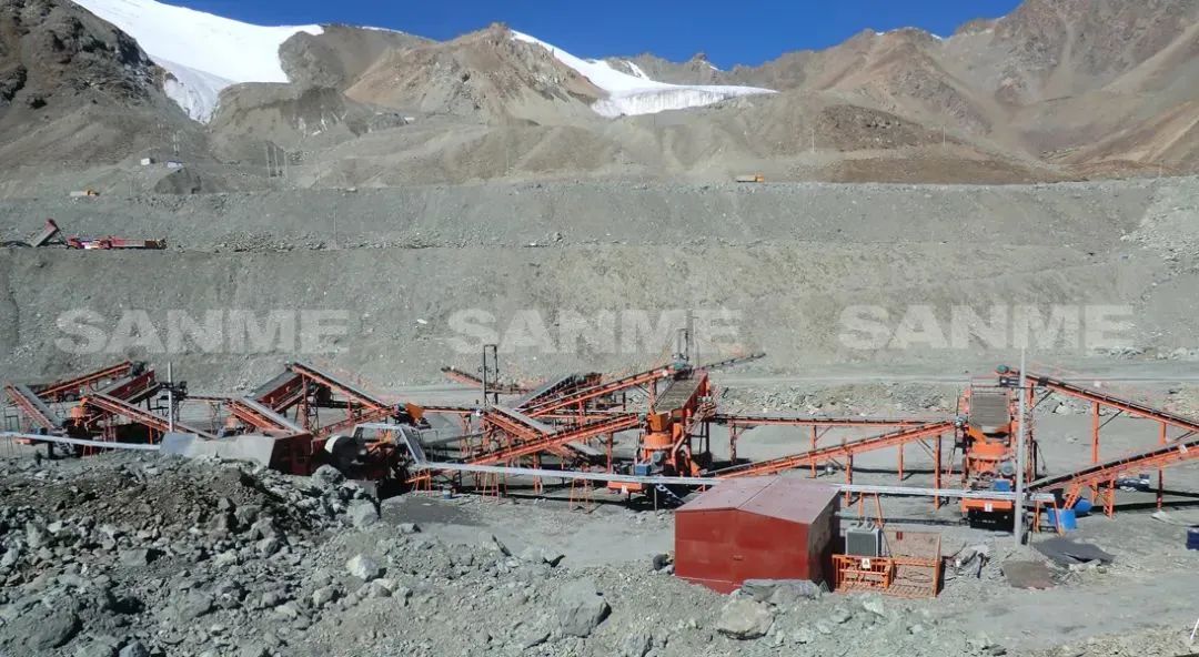 時產(chǎn)值近600萬！山美移動式破碎篩分一體站助力江蘇高碳鉻鐵礦破碎項目建設(shè)